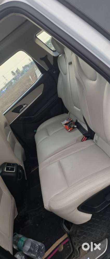 Mahindra Xuv700 2.2 Ax 7 Diesel Mt Luxury Pack Str, 2024, Diesel