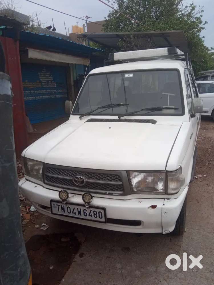 Toyota Qualis 2001