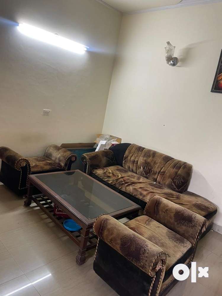 Sofa set deals 5 seater olx