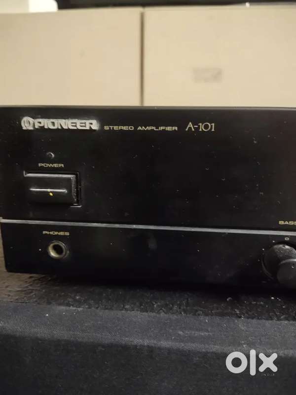 Pioneer stereo amplifier