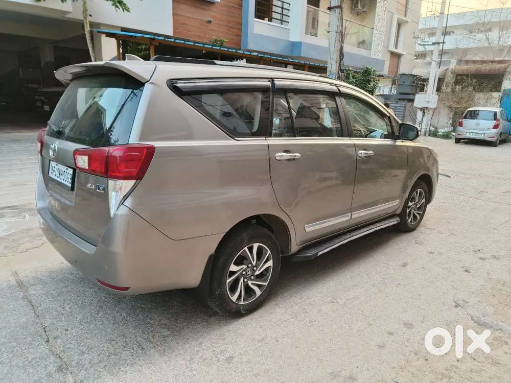 Toyota Innova Crysta 2021