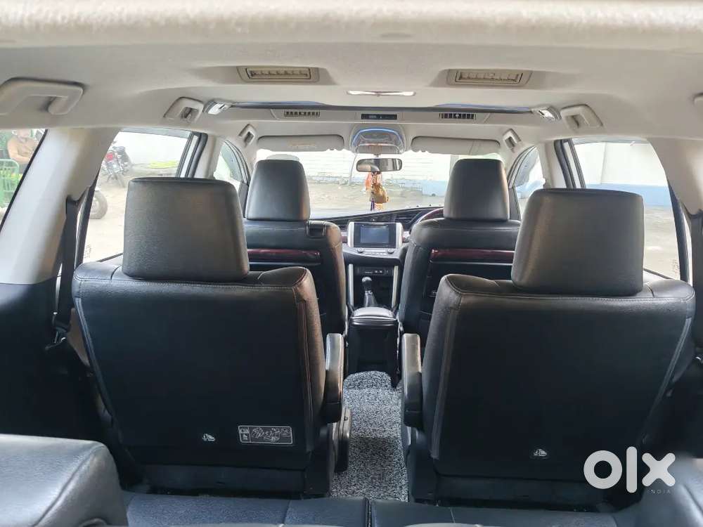 Toyota Innova Crysta 2018