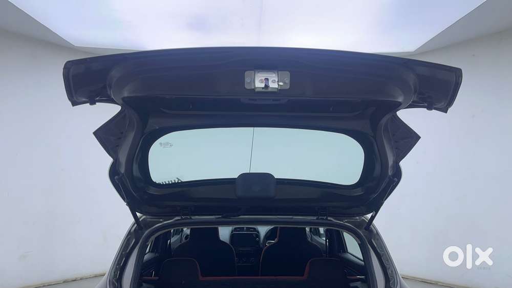 Renault Kwid 2019-ongoing 1.0 Rxt Amt (o), 2020, Petrol