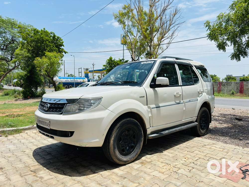 Tata Safari Storme 2018