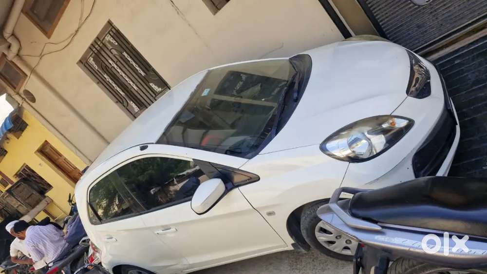 Honda Brio Petrol Automatic 2013