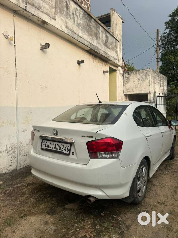 Honda City I-vtec 2010  Fully Loaded  ₹1 Lakh+ Accessories  New Tyr
