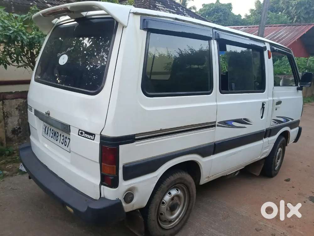 Maruti Suzuki Omni 2010