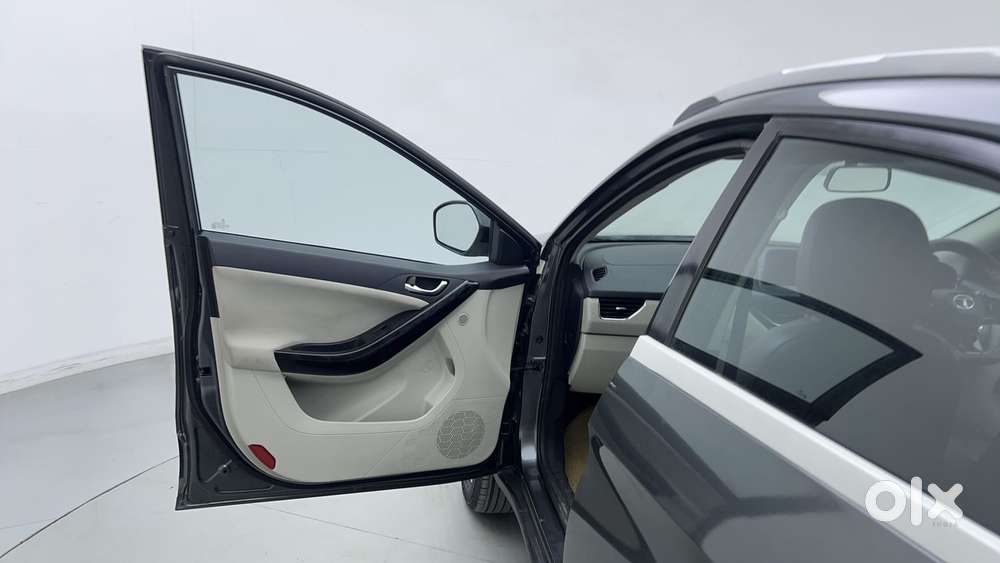 Tata Nexon 1.2 Revotron Xza Plus, 2022, Petrol