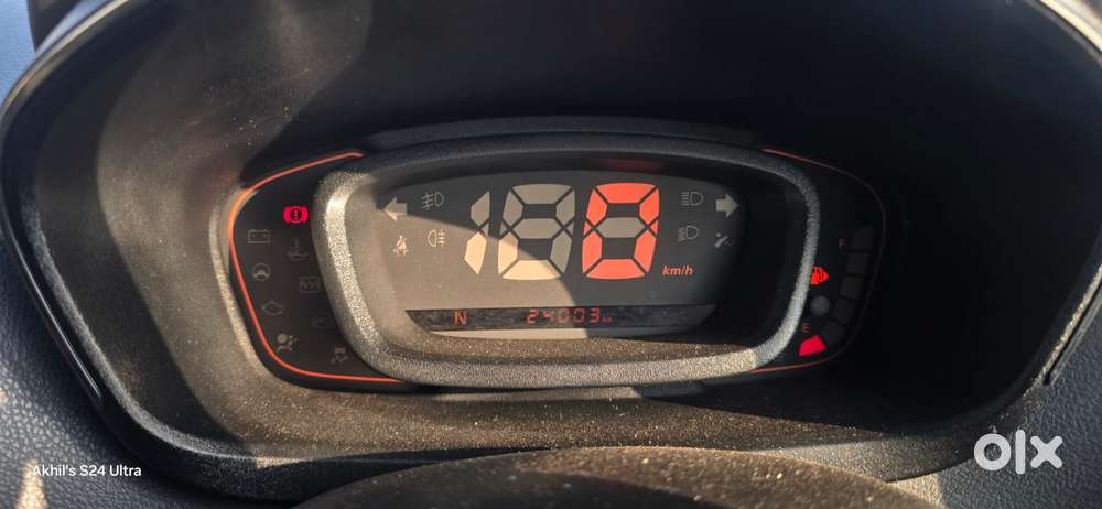 Renault Kwid Invincible 1.0 Amt, 2018, Petrol