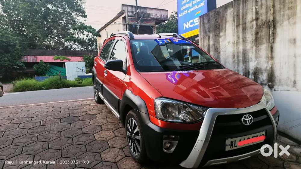 Toyota Etios Cross 2016