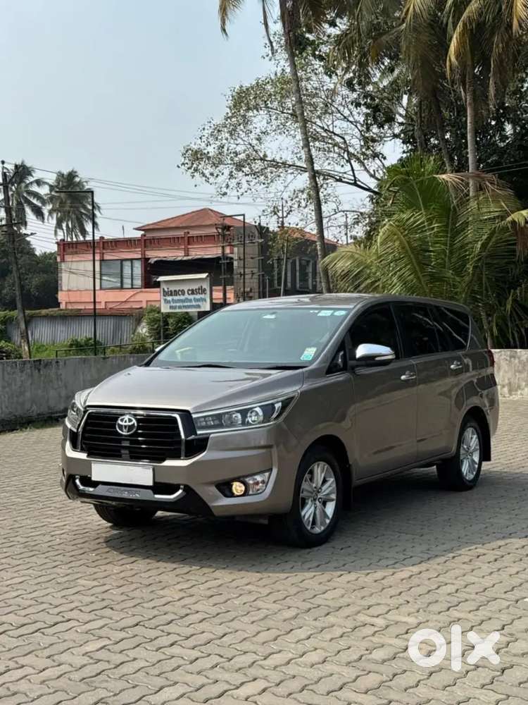 Toyota Innova Crysta 2017 High Quality