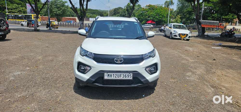 Tata Nexon 1.2 Revotron Xma Amt (s), 2022, Diesel