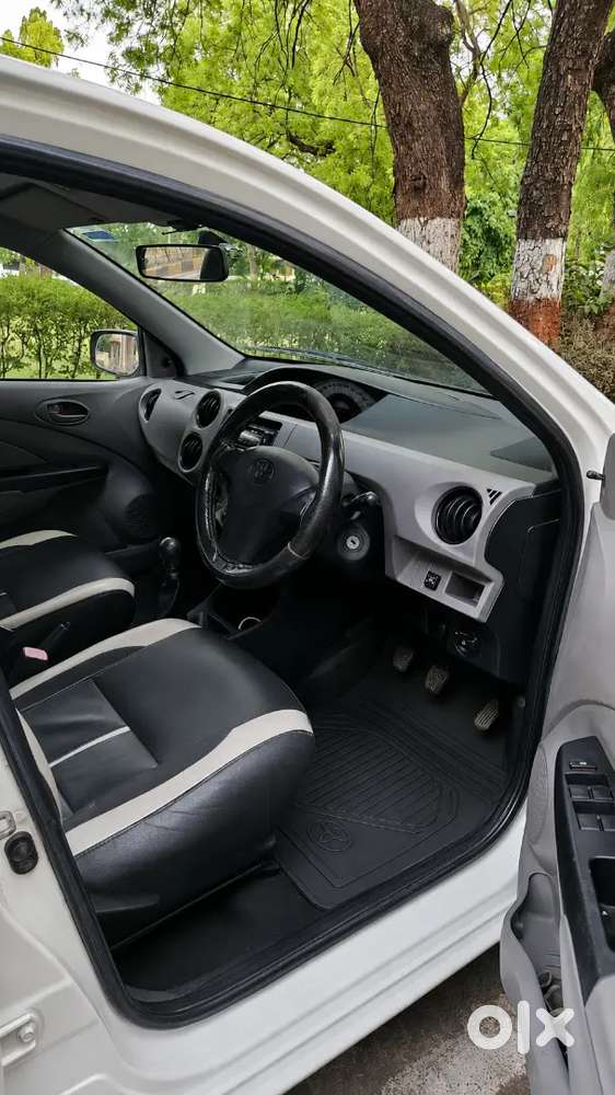 Toyota Etios Liva 2011 Cng & Hybrids 26+ Mileage
