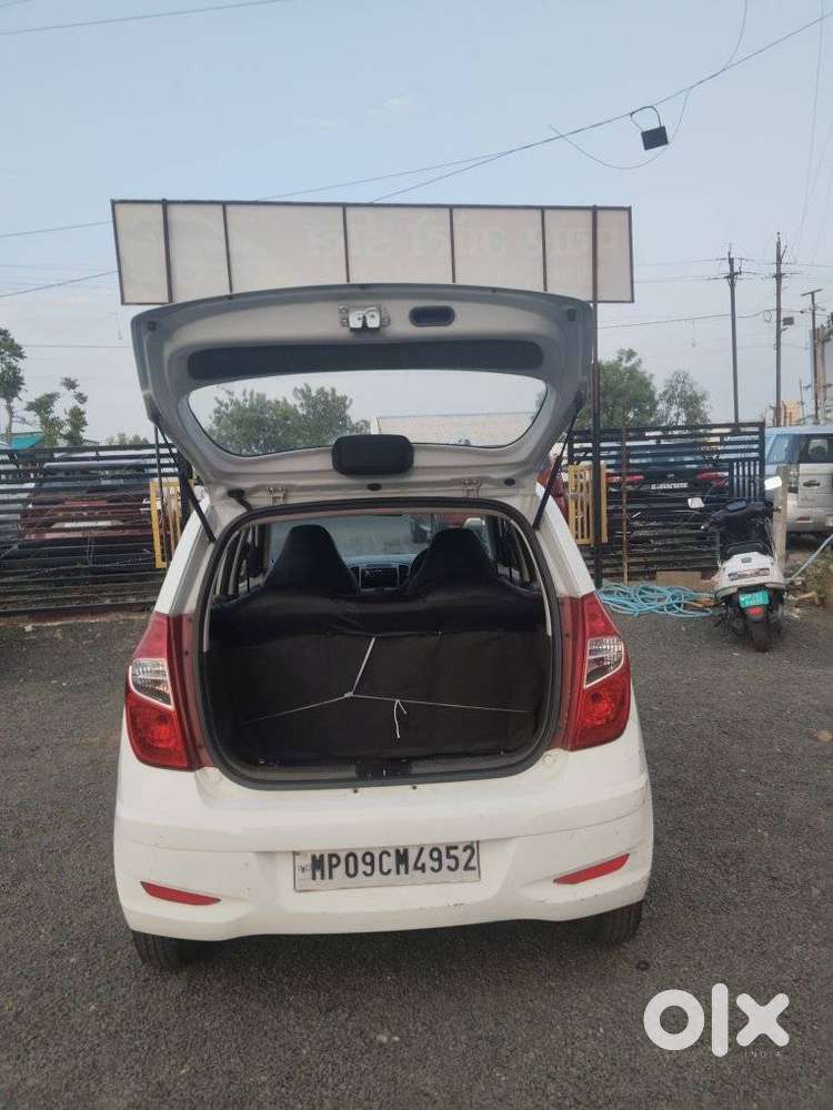 Hyundai I10 Sportz, 2013, Petrol