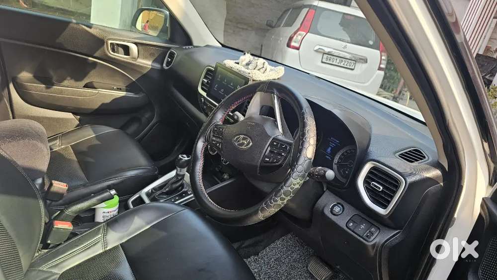 Automatic Hyundai Venue 2019 Petrol Well Maintained