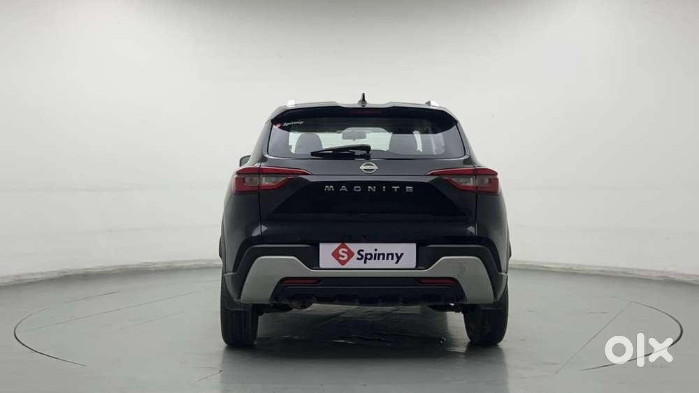 Nissan Magnite 1.0 Xv Premium, 2023, Petrol
