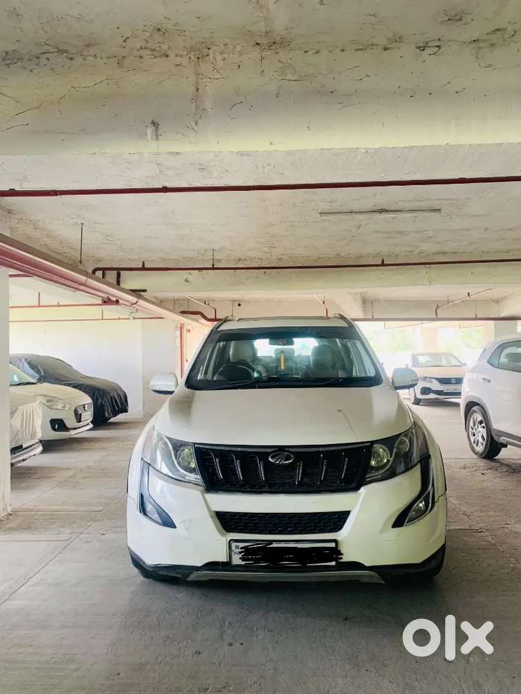 Mahindra Xuv500 2.2 W10 2018 Year