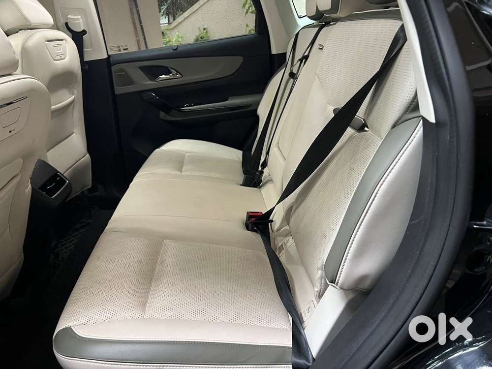 Mahindra Xev 9e Pack Three (top Model), 2025, Electric