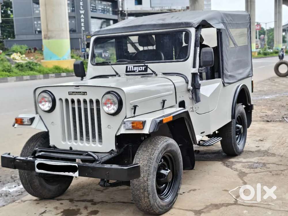 Mahindra Jeep Classic 1985