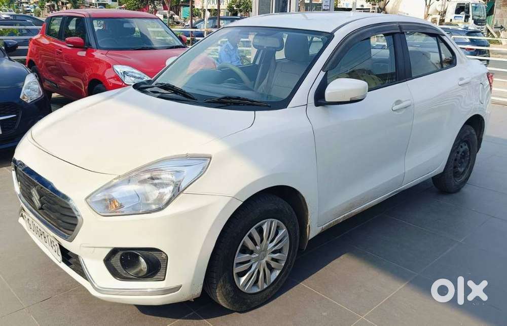 Maruti Suzuki Dzire 1.2 Vxi Amt, 2019, Petrol