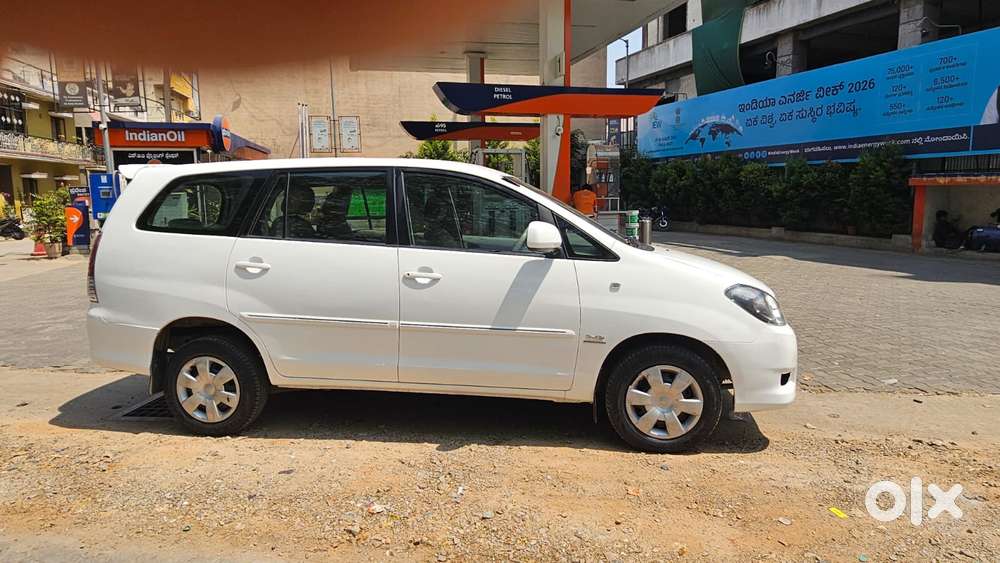 Toyota Innova 2.5 G (diesel) 7 Seater, 2011, Diesel