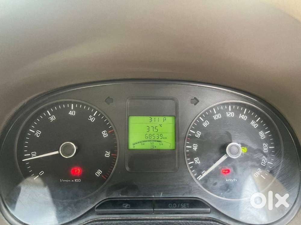 Skoda Rapid 1.6 Mpi At Elegance, 2012, Petrol