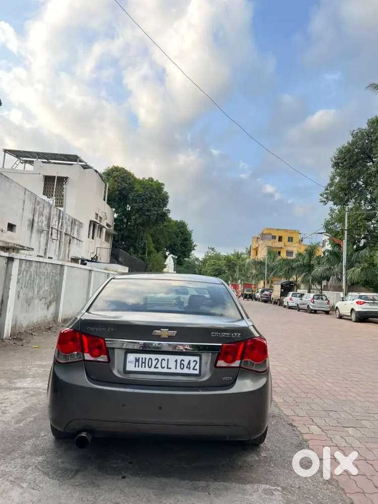 Chevrolet Cruze Ltz
Model : 2012
Insurance : Valid✅
Owner : 3rd
Fuel :
