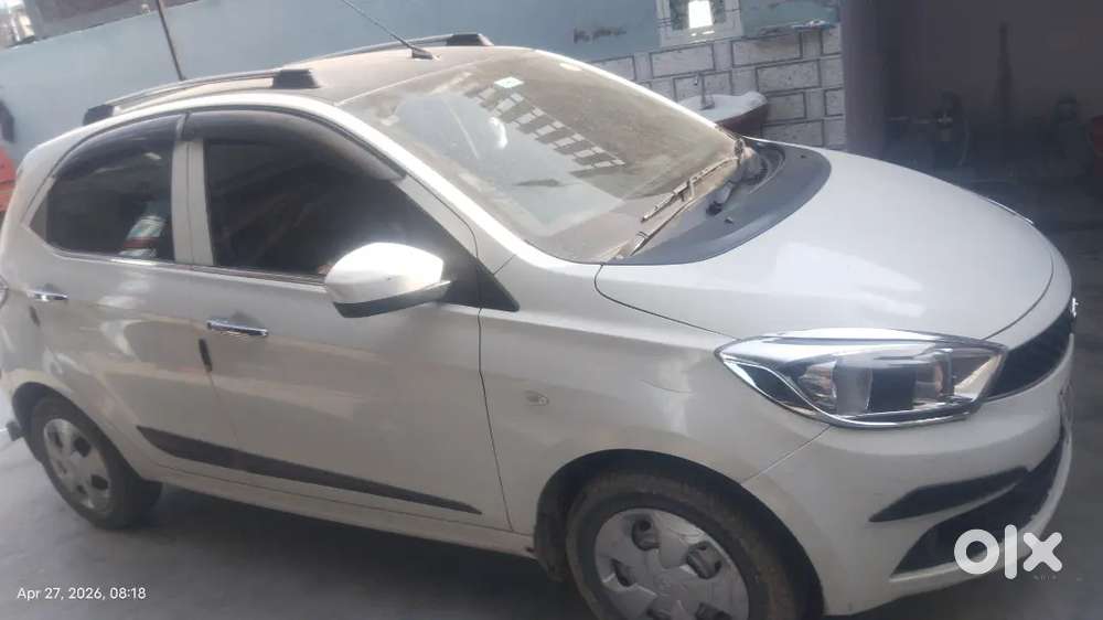 Family Car Hai
Ek Dam New Connection Hai
Gadi Me Koi Bhi Kami Nhi Hai