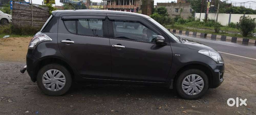 Maruti Suzuki Swift 1.2 Vxi (o), 2017, Petrol