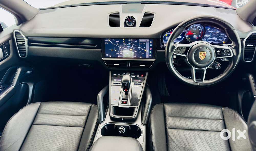 Porsche Cayenne Base, 2023, Petrol