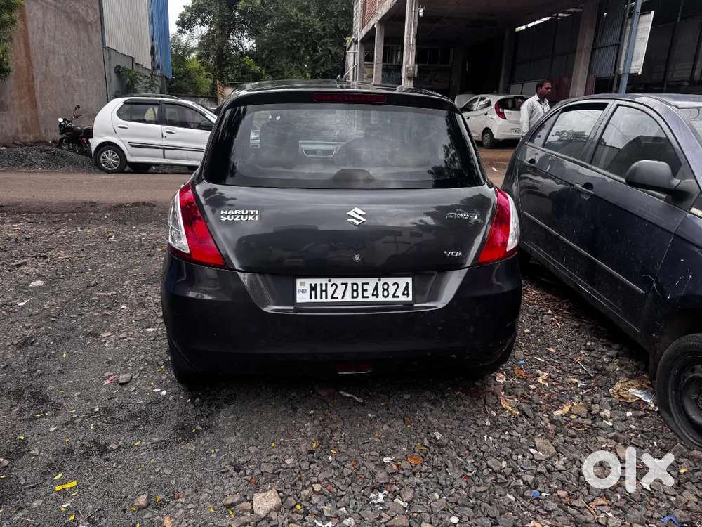 Maruti Suzuki Swift 2015 Diesel 105000 Km Driven