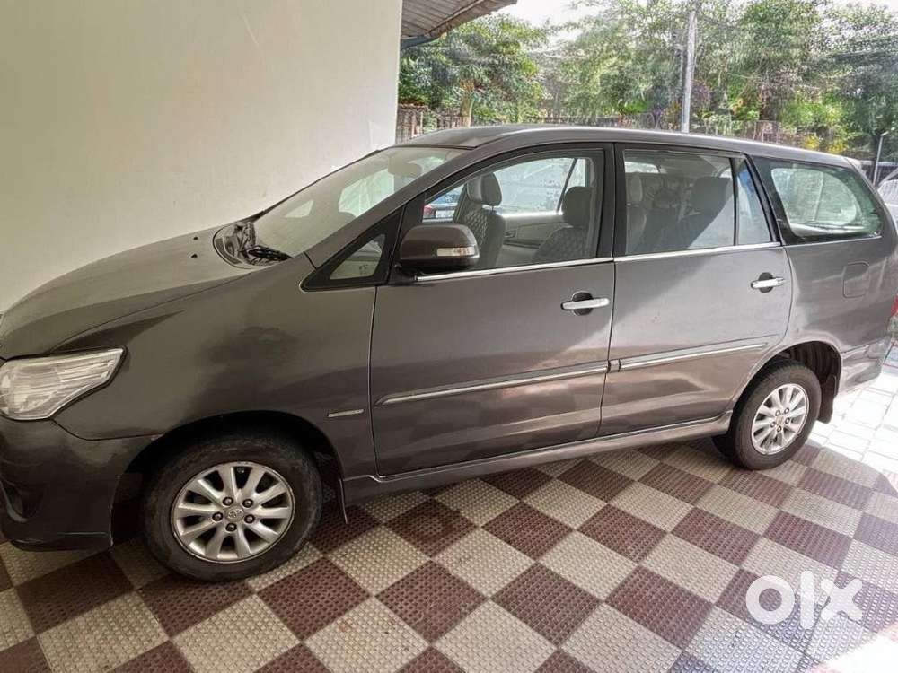 Innova 2.5 V Diesel