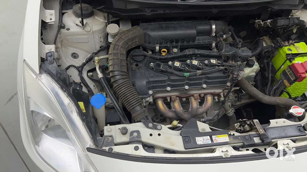 Maruti Suzuki Dzire 1.2 Zxi Amt, 2017, Petrol