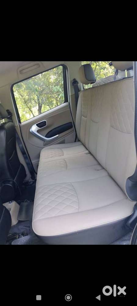 Mahindra Tuv 300 T6 Plus, 2018, Diesel