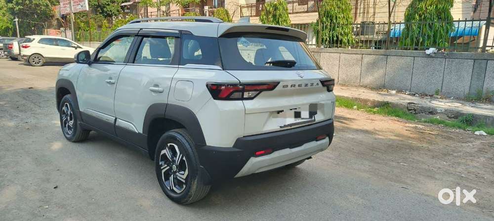 Maruti Suzuki Brezza Zxi S-cng, 2024, Cng & Hybrids