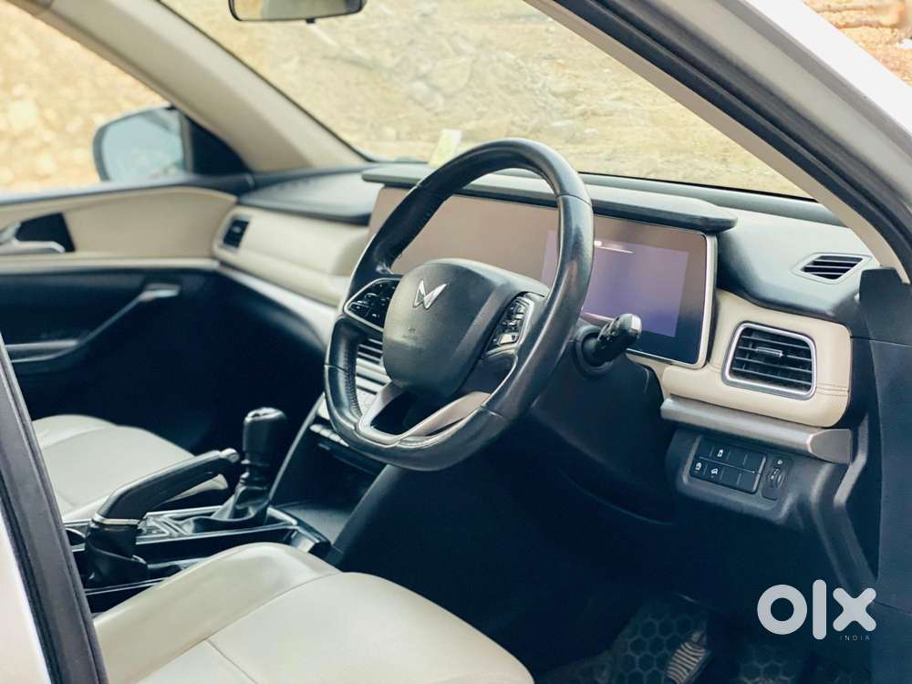 Mahindra Xuv700 2.2 Ax 7 Diesel Mt Str, 2022, Diesel