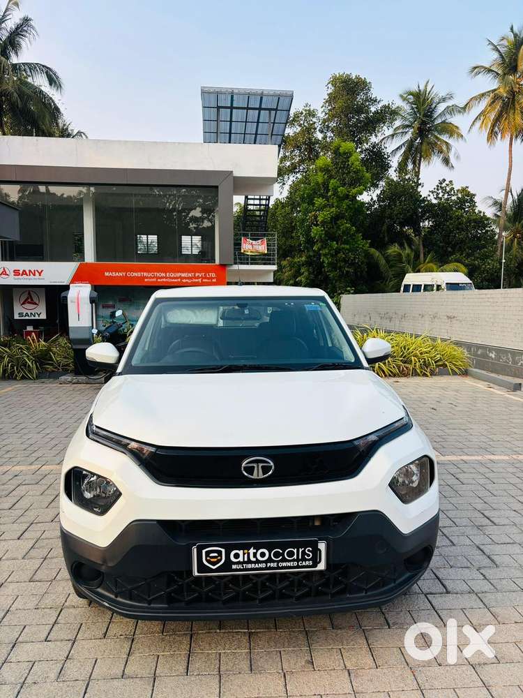 Tata Punch Adventure Amt, 2022, Petrol