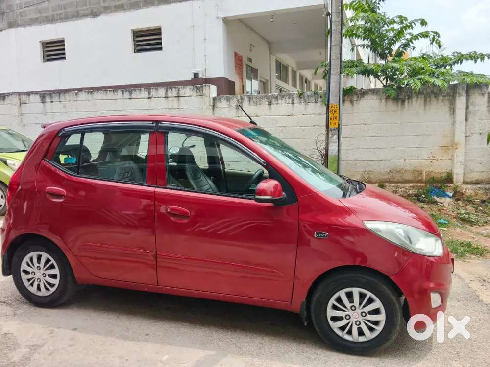 Hyundai I10 Sportz 2011