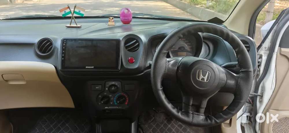 Sari Chijen Working Mein Hai