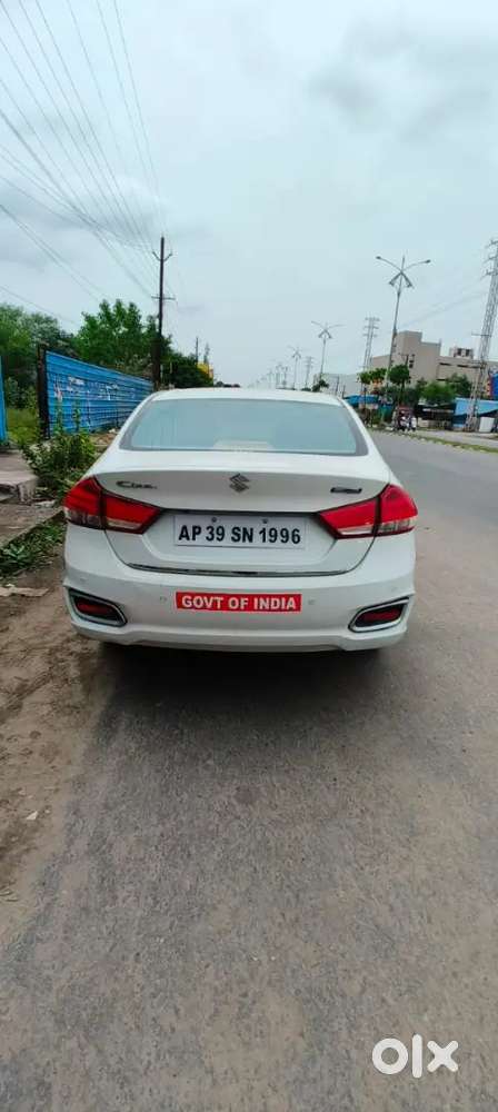 Neatly Maintend Car With Cng@petrol And Cng Gives 30 Km Millage