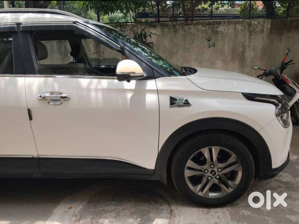 Kia Carens 1.5 Premium 7 Str, 2022, Petrol