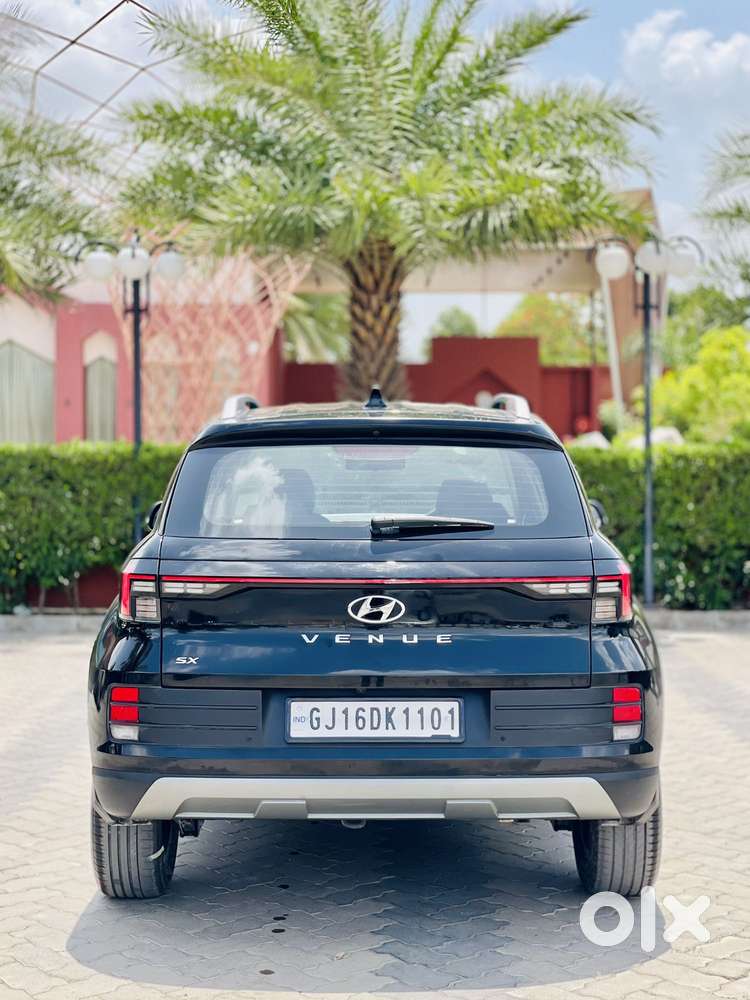 Hyundai Venue Sx Mt, 2023, Diesel