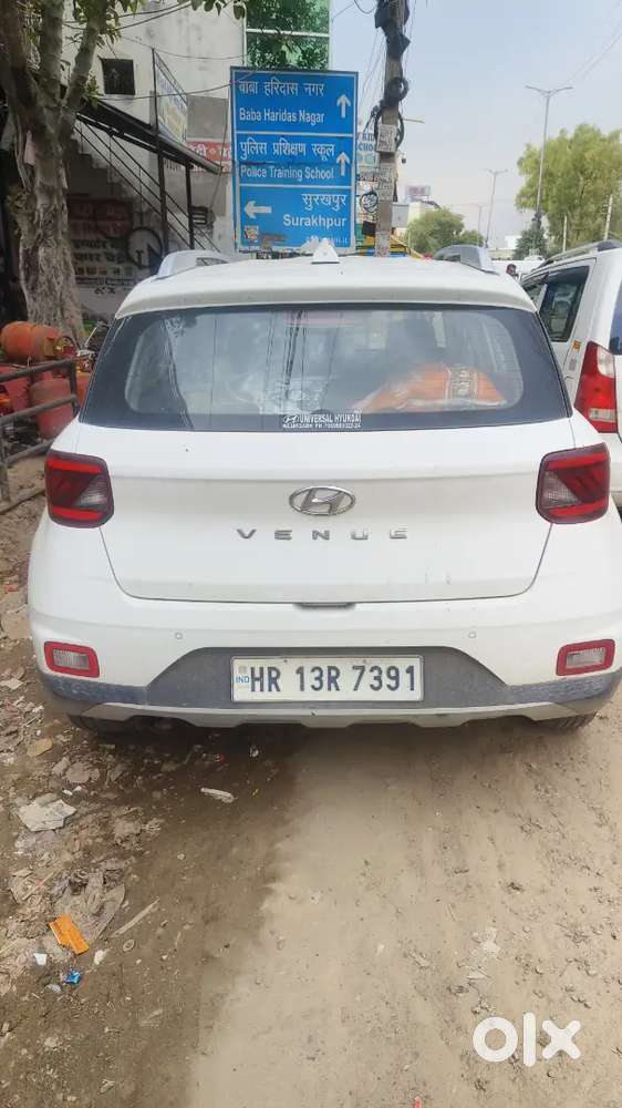 Hyundai Venue 2021 Petrol 116000 Km Driven
