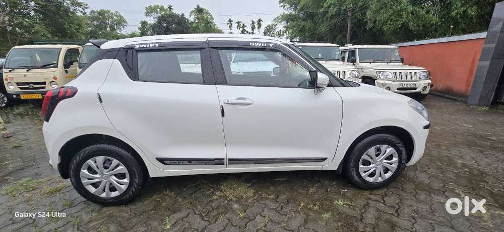 Maruti Suzuki Swift Vxi Optional, 2024, Petrol