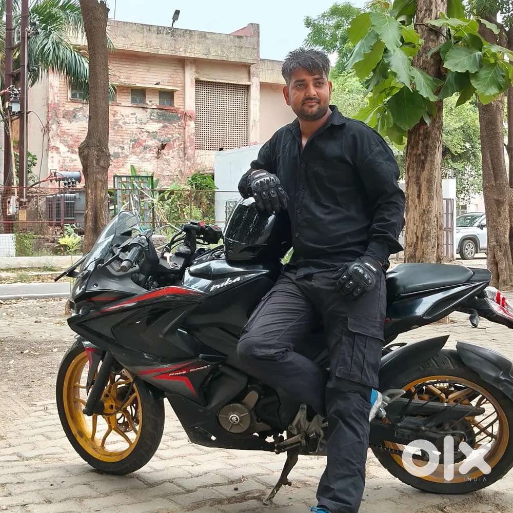 Pulsar Rs 200 Bike Helmet I Need Money Motorcycles 1819690861