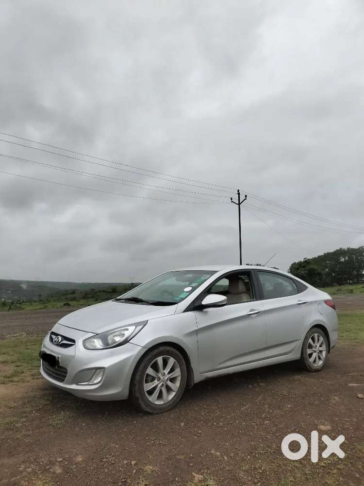 Hyundai Fluidic Verna 2012