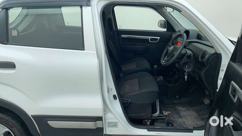 Maruti Suzuki S-presso Vxi At, 2021, Petrol