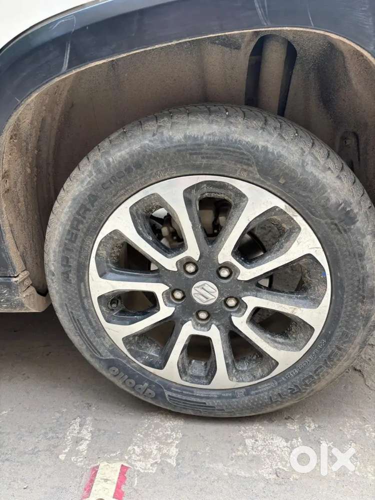 Maruti Suzuki Grand Vitara 2023 Petrol Well Maintained