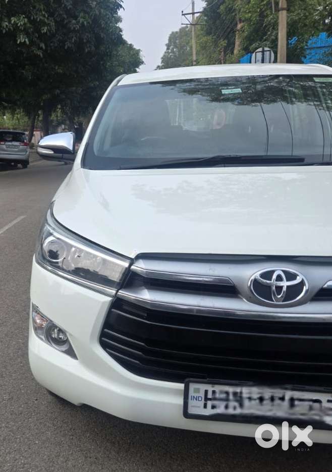 Toyota Innova Crysta