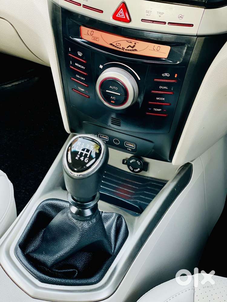 Mahindra Xuv300 W8 Diesel, 2020, Diesel